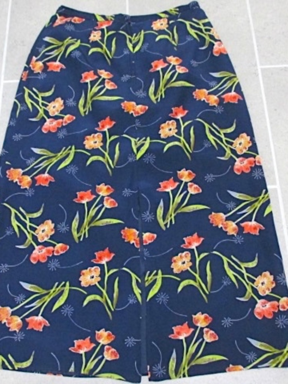 Jennifer Moore Blue Coral Floral Silk A-Line Midi Skirt, Size 10P - Picture 7 of 8